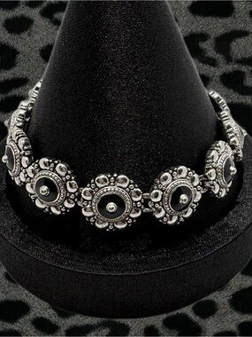 Vintage Avon Silver-Tone Black Link Bracelet Magnetic Closure